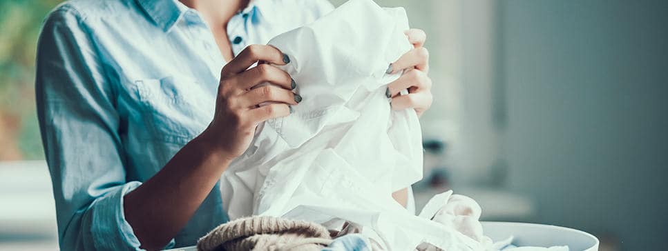 Bucato duro? Ecco come ritrovare la morbidezza dei capi
