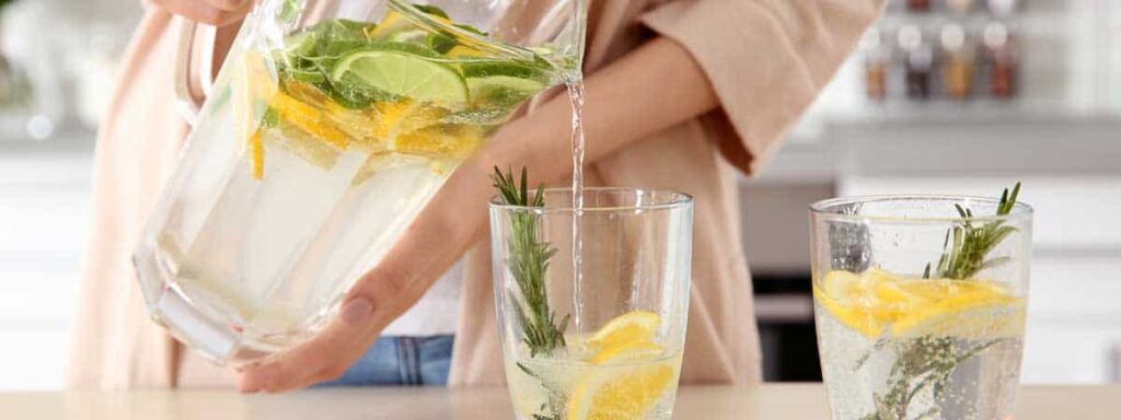 Acqua filtrata detox: 6 ricette per il benessere di corpo e mente