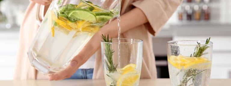 Acqua filtrata detox: 6 ricette per il benessere di corpo e mente